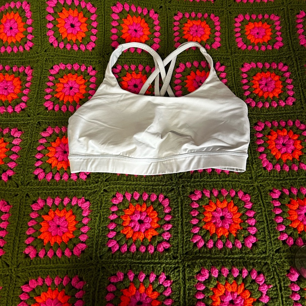 Lululemon - Picture 2 of 4